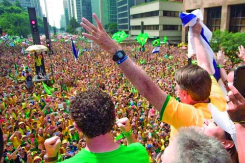 Bolsonaristas exaltam ato na Paulista; “Fotografia vai rodar o mundo”, diz ex-presidente