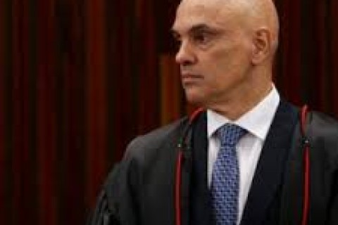 Moraes suspende julgamento do TSE que pode cassar mandato de Moro