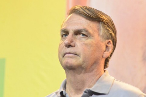 Bolsonaro é intimado pela PF para falar sobre golpe, mas defesa quer adiar